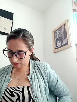 CHARLOTTE 1711 online show from 01/30/25, 09:36