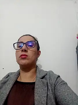 CHARLOTTE 1711 online show from 02/14/25, 01:45