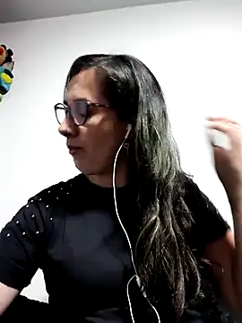 CHARLOTTE 1711 online show from 11/06/25, 04:02