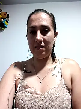 CHARLOTTE 1711 online show from 11/13/25, 03:38