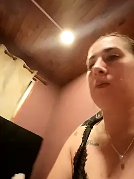 CHARLOTTE 1711 online show from 04/25/26, 02:47