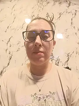 Snapshot of CHARLOTTE_1711 chatting on 07/14/26, 03:11 CHARLOTTE 1711 online show from 07/14/26, 03:11