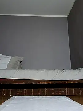 larzik94 online show from 03/15/26, 09:32