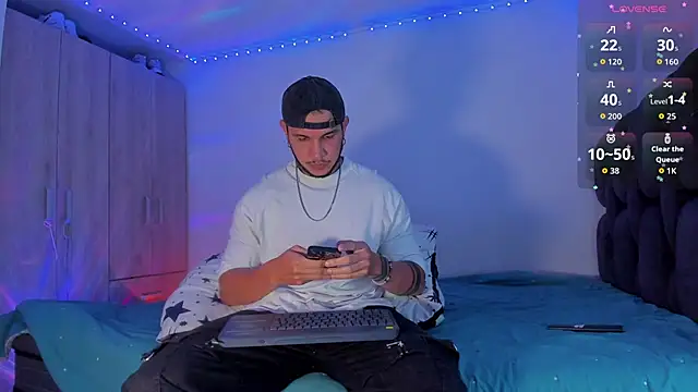 austinoficial online show from 11/29/25, 09:29