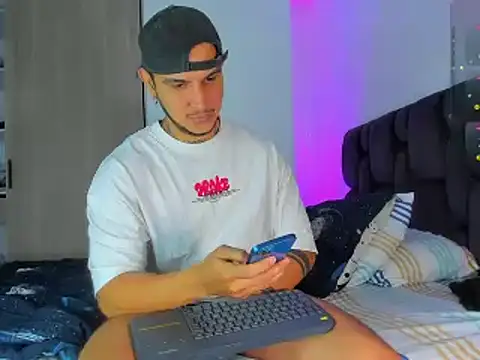 austinoficial online show from 01/12/26, 10:26