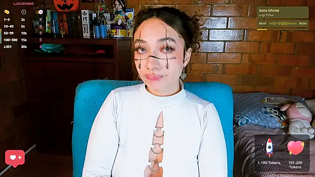 Annycolin  online show from 10/30/25, 04:25