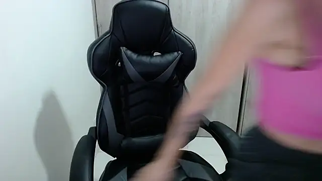 Princezzlove3 online show from 02/21/25, 12:05