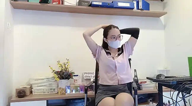 Lush-Office online show from 02/19/25, 03:17