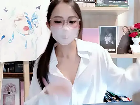 Lush-Office online show from 10/26/25, 01:39