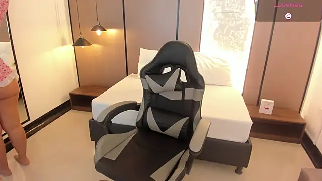 lilly ass  online show from 09/12/25, 12:27