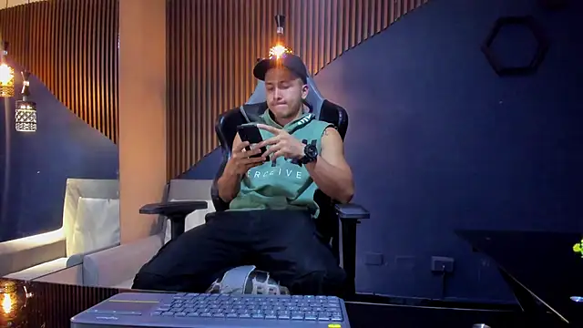 BrandonColee online show from 03/19/25, 12:12