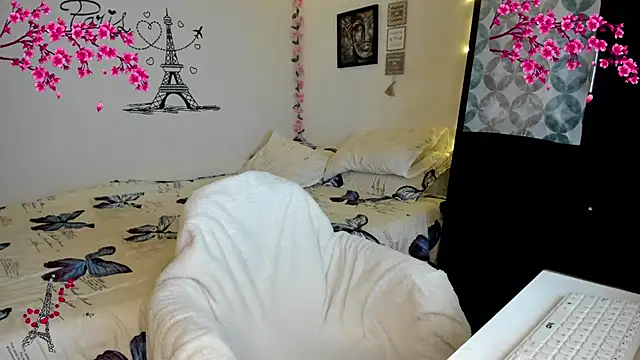 nataparis online show from 03/24/26, 12:15