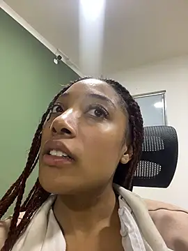 esmeralda-bk online show from 03/11/26, 07:42