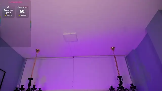 Aitana Hilton  online show from 11/19/25, 11:43