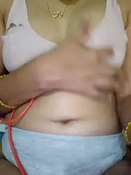 Snapshot of nikkibenza chatting on 02/09/25, 05:01 nikkibenza online show from 02/09/25, 05:01