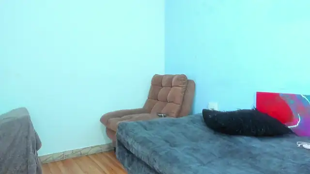 Charlotte curvy  online show from 03/01/25, 01:53