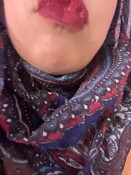 Snapshot of zahra_Jalid chatting on 05/06/26, 10:26 zahra Jalid online show from 05/06/26, 10:26