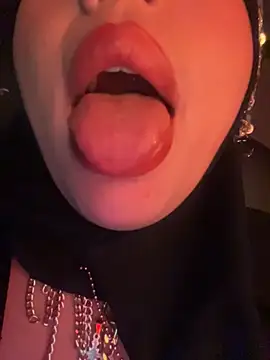 Snapshot of zahra_Jalid chatting on 05/16/26, 12:40 zahra Jalid online show from 05/16/26, 12:40