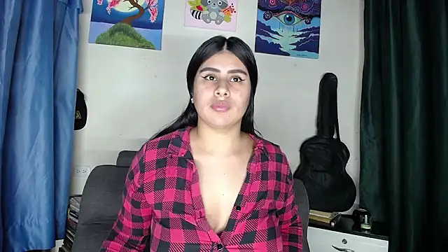 Snapshot of Antonellaa_111 chatting on 03/07/25, 02:15 Antonellaa 111 online show from 03/07/25, 02:15