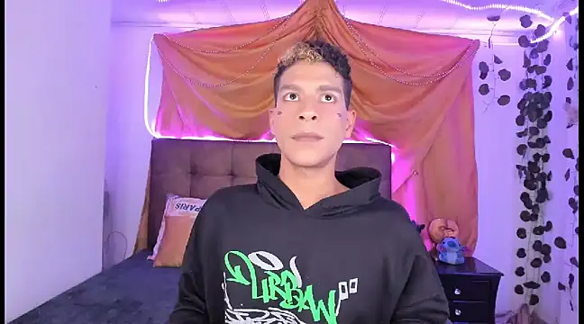 Ethan Boyy online show from 03/09/25, 01:46