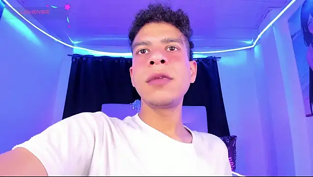 Ethan Boyy online show from 05/29/26, 07:56