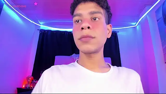 Ethan Boyy online show from 06/09/26, 07:03