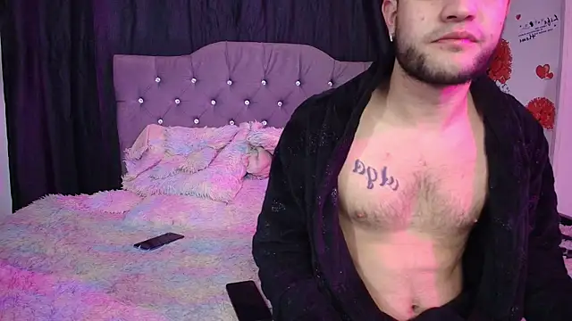 Snapshot of im_dominik chatting on 07/28/26, 03:02 im dominik online show from 07/28/26, 03:02