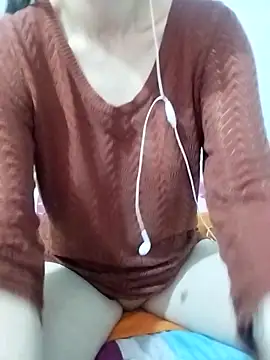 Snapshot of Sophy666 chatting on 02/26/25, 07:49 Sophy666 online show from 02/26/25, 07:49