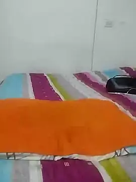 Snapshot of Sophy666 chatting on 03/11/25, 01:37 Sophy666 online show from 03/11/25, 01:37