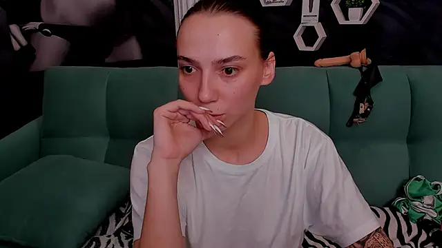 Snapshot of annabishop chatting on 01/24/25, 01:57 annabishop online show from 01/24/25, 01:57