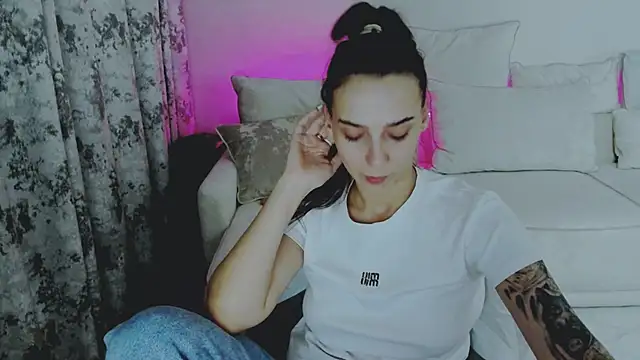 Snapshot of annabishop chatting on 01/26/25, 03:14 annabishop online show from 01/26/25, 03:14