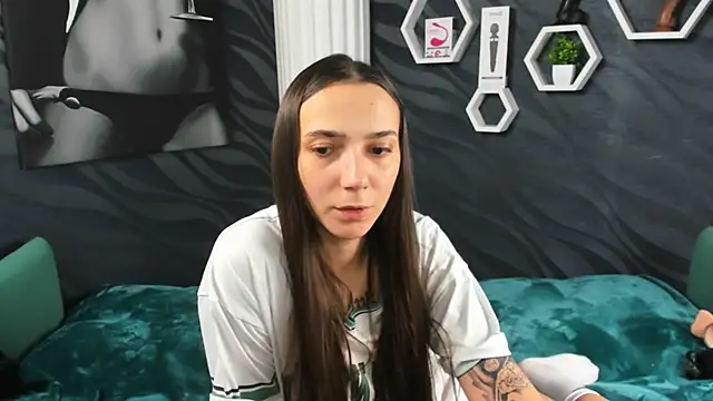 Snapshot of annabishop chatting on 01/28/25, 02:42 annabishop online show from 01/28/25, 02:42