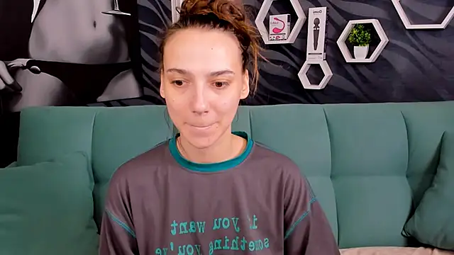 Snapshot of annabishop chatting on 02/12/25, 06:19 annabishop online show from 02/12/25, 06:19