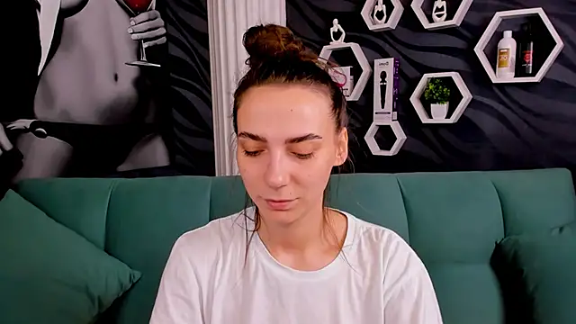 Snapshot of annabishop chatting on 02/14/25, 03:11 annabishop online show from 02/14/25, 03:11