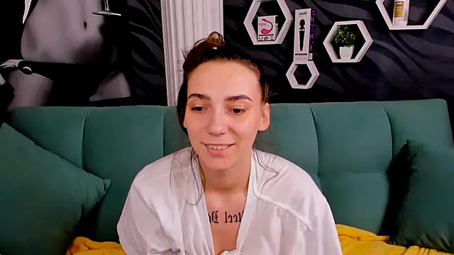 Snapshot of annabishop chatting on 02/14/25, 06:12 annabishop online show from 02/14/25, 06:12