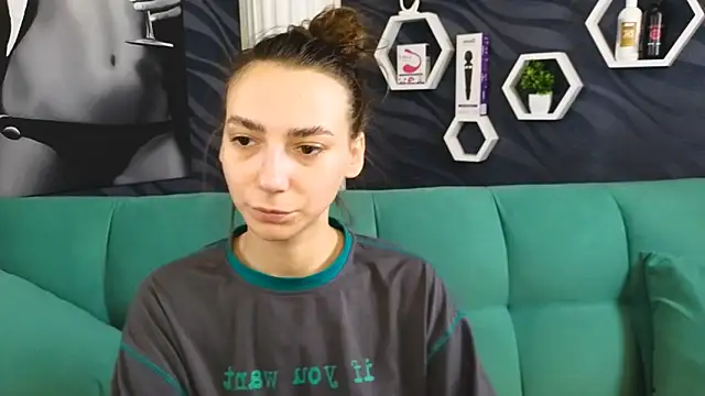 Snapshot of annabishop chatting on 02/16/25, 03:04 annabishop online show from 02/16/25, 03:04