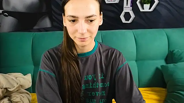 Snapshot of annabishop chatting on 02/16/25, 12:43 annabishop online show from 02/16/25, 12:43