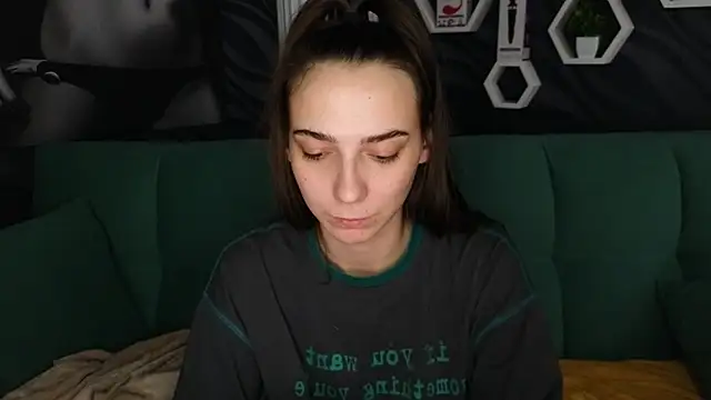 Snapshot of annabishop chatting on 02/17/25, 11:44 annabishop online show from 02/17/25, 11:44