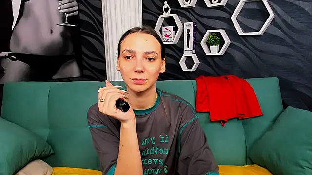 Snapshot of annabishop chatting on 02/19/25, 06:11 annabishop online show from 02/19/25, 06:11