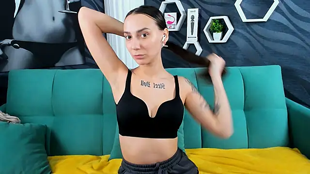 Snapshot of annabishop chatting on 02/20/25, 11:31 annabishop online show from 02/20/25, 11:31