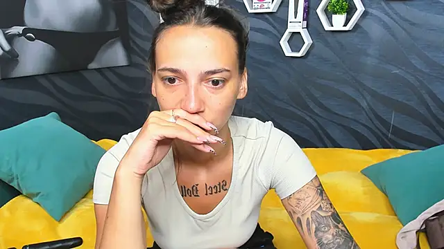 Snapshot of annabishop chatting on 03/20/25, 05:02 annabishop online show from 03/20/25, 05:02