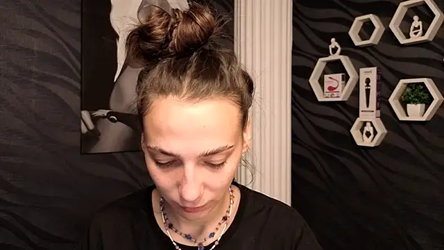 Snapshot of annabishop chatting on 10/05/25, 01:15 annabishop online show from 10/05/25, 01:15