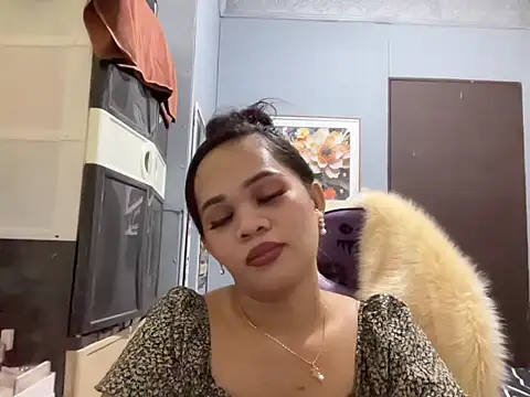 SophiaCourthaway online show from 11/02/25, 03:58