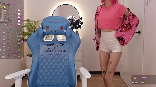 Snapshot of Kar1_na_ chatting on 01/21/25, 08:41 Kar1 na  online show from 01/21/25, 08:41