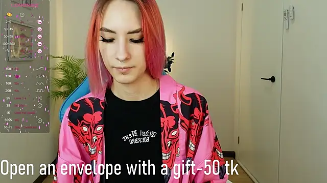 Snapshot of Kar1_na_ chatting on 02/12/25, 08:06 Kar1 na  online show from 02/12/25, 08:06