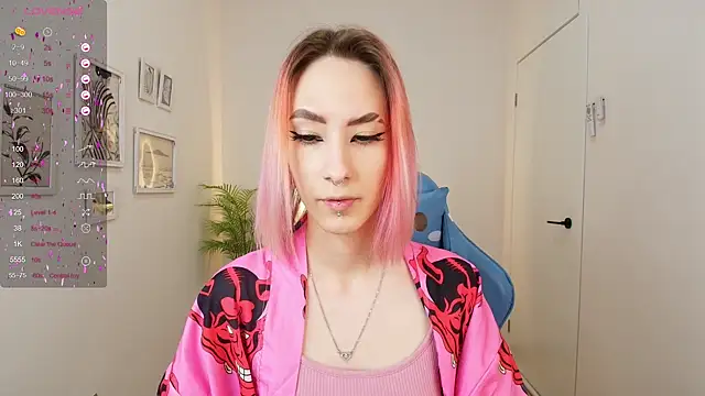 Snapshot of Kar1_na_ chatting on 02/22/25, 08:29 Kar1 na  online show from 02/22/25, 08:29