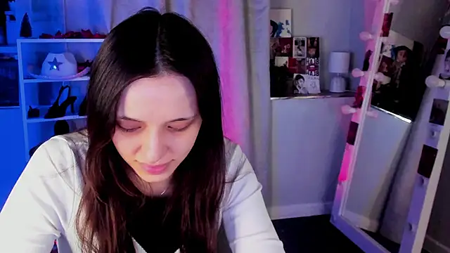 Sahara Shields online show from 03/04/26, 09:59