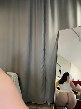 Kiss My Body online show from 04/18/26, 07:07