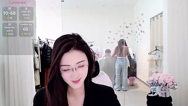 Snapshot of miaomiao-777 chatting on 04/25/26, 11:46 miaomiao-777 online show from 04/25/26, 11:46