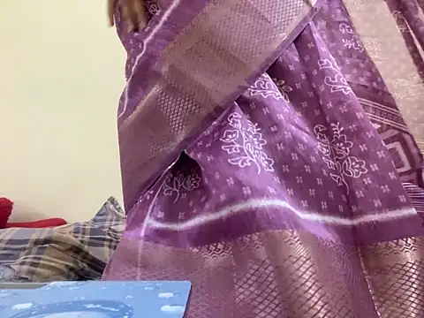 Snapshot of Sandhya_lovely chatting on 09/23/25, 10:40 Sandhya lovely online show from 09/23/25, 10:40